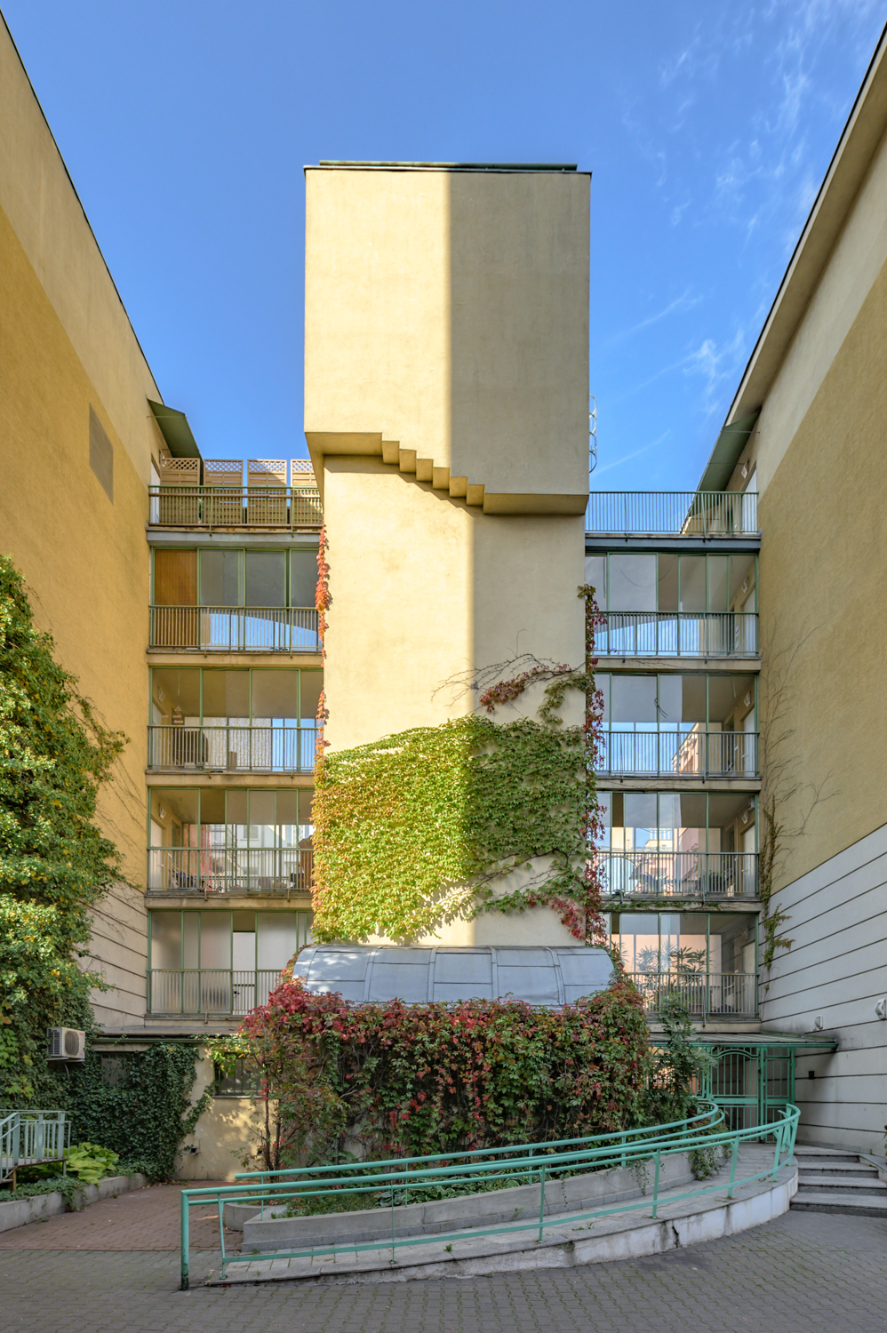 Zdjęcie architektury budynku Budynek mieszkalno-usługowy